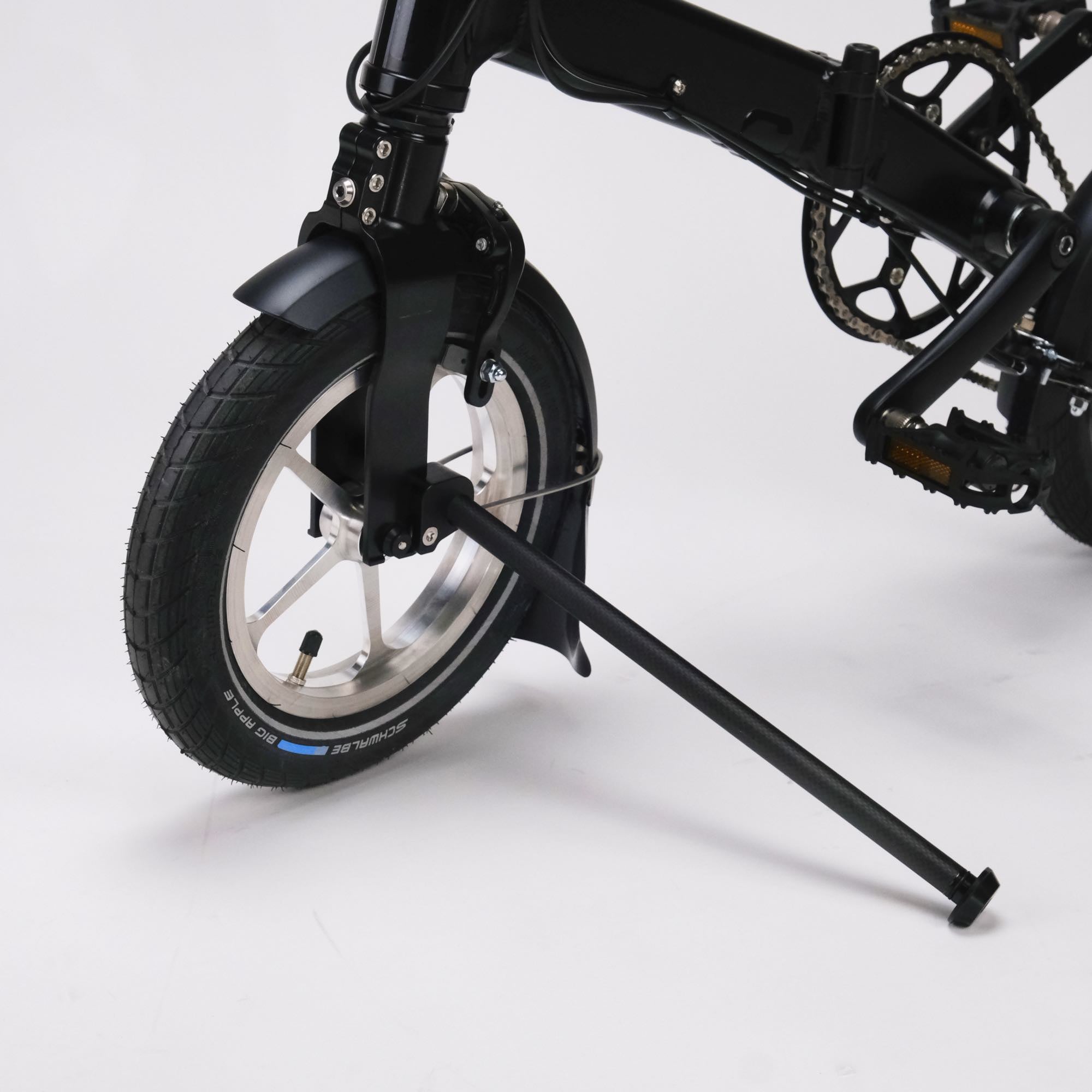 Showing the bike stand of the Upride folding bike